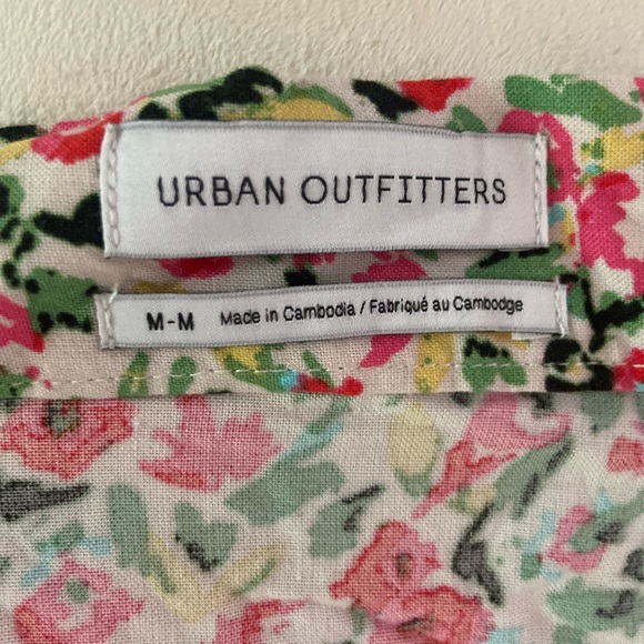 Urban Outfitter Wrap Floral Mini Skirt NWT - Picture 6 of 6